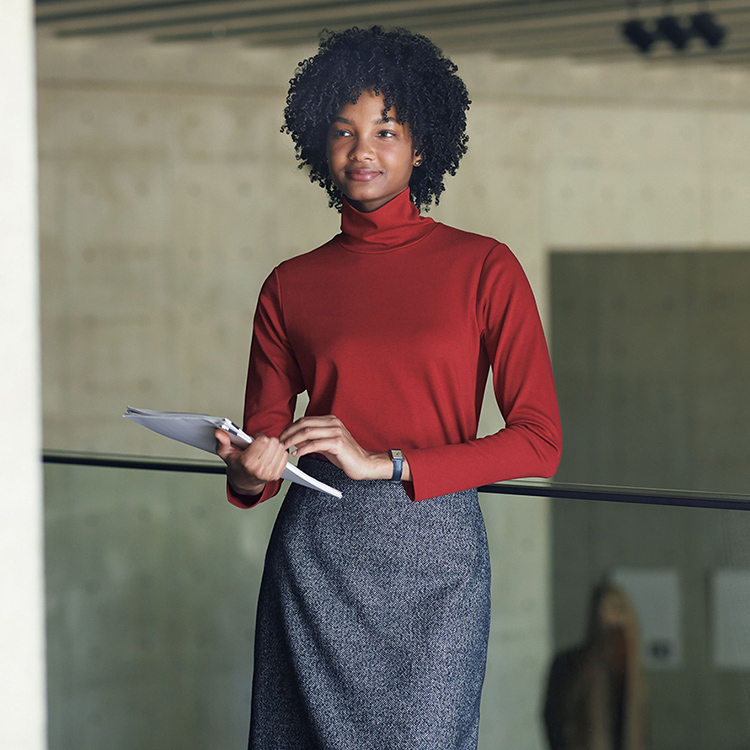 スムースストレッチコットンタートルネックT