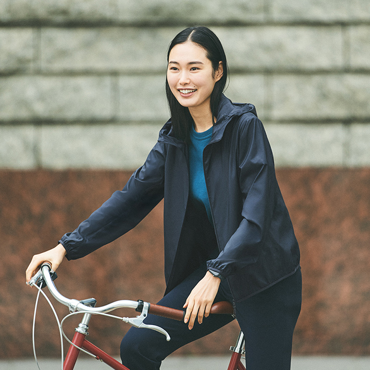 ポケッタブルUVカットパーカ