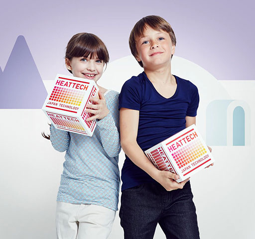 LEFT:GIRLS히트텍U넥T(긴팔·하운즈투스), RIGHT:히트텍U넥T(반팔)