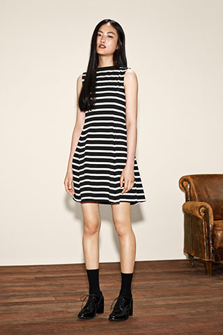 보더플레어원피스(슬리브리스)