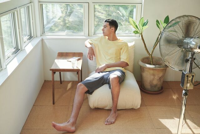 man wearing UNIQLO summer loungewear
