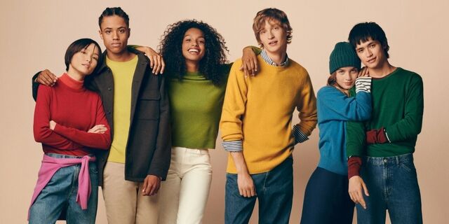 models wearing colourful UNIQLO knitwear
