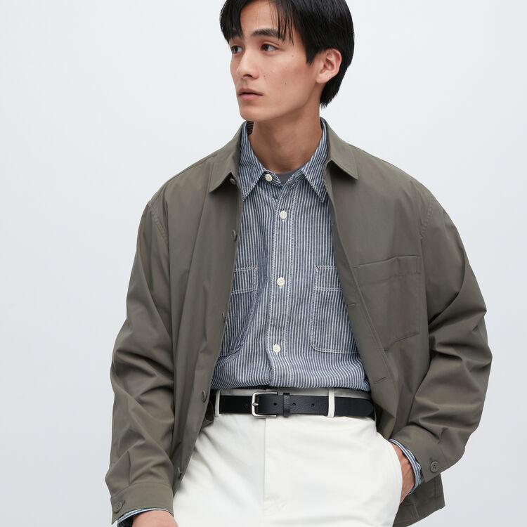 model wearing UNIQLO Italian leather belt