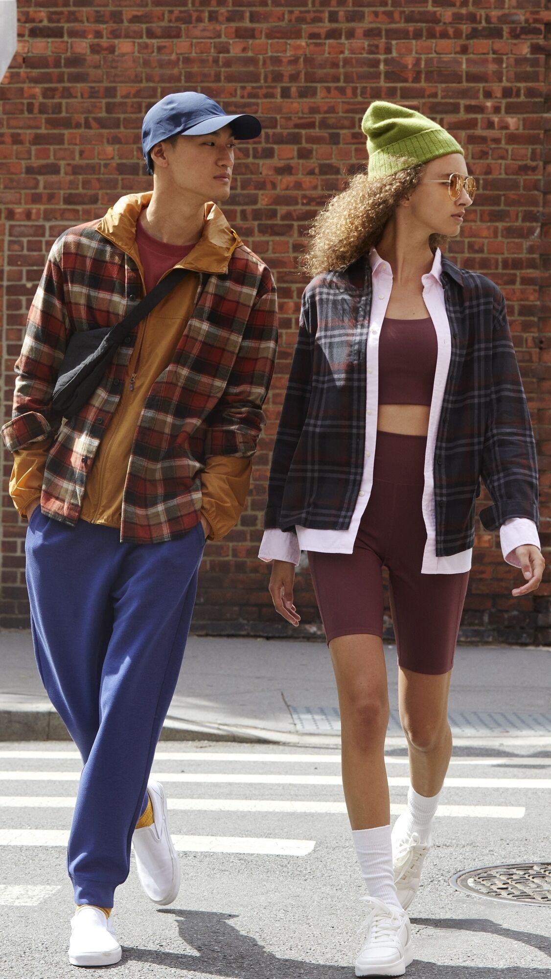 models wearing UNIQLO sport utility wear