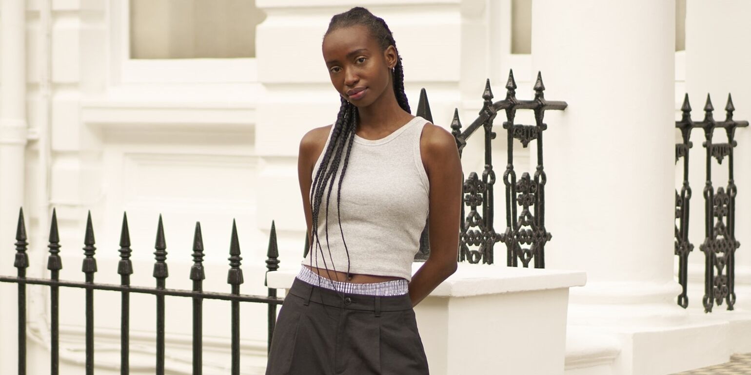 model wearing Ribbed Cropped Fit Sleeveless Bra Top