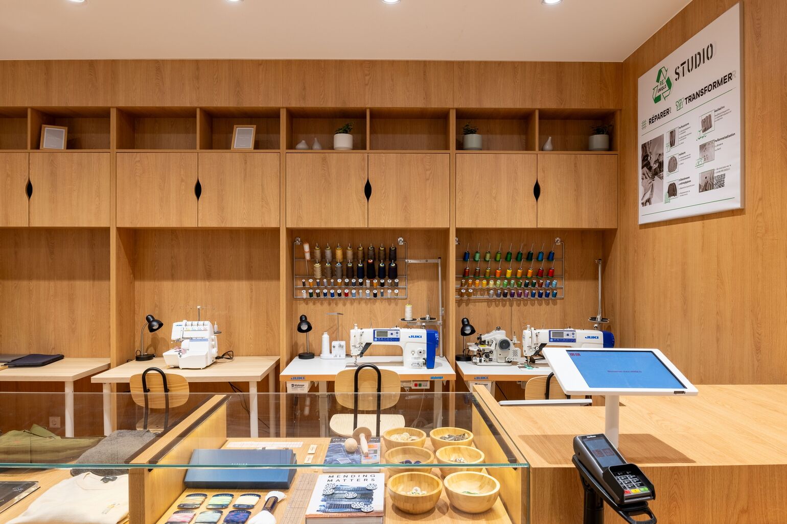 UNIQLO Grand-Rue RE.UNIQLO Studio