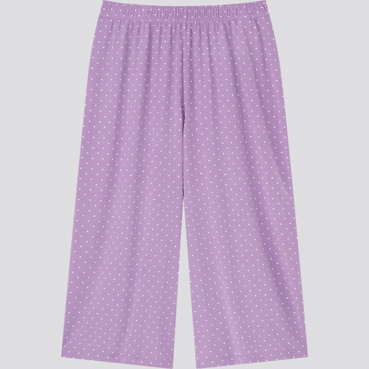 はいた瞬間にひんやり涼しい極上のなめらかさ。