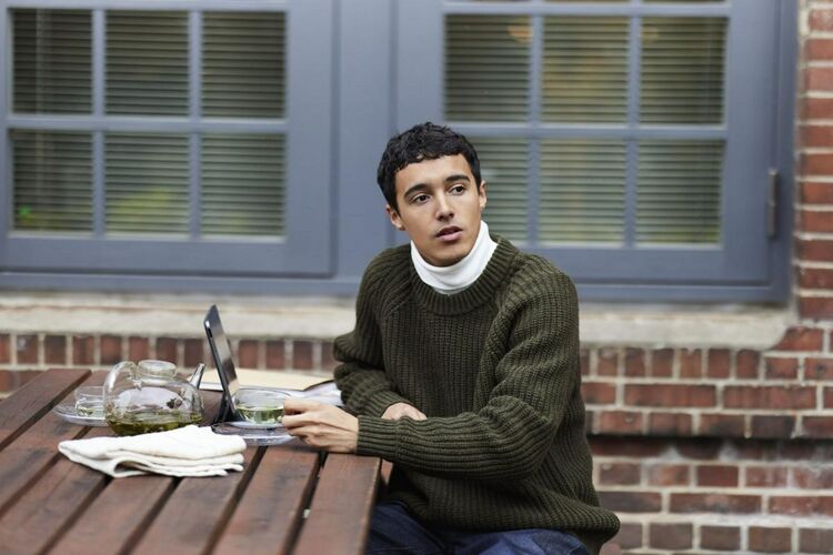 COMMENT PORTER LE PULL A COL ROULE UNIQLO TODAY UNIQLO FR