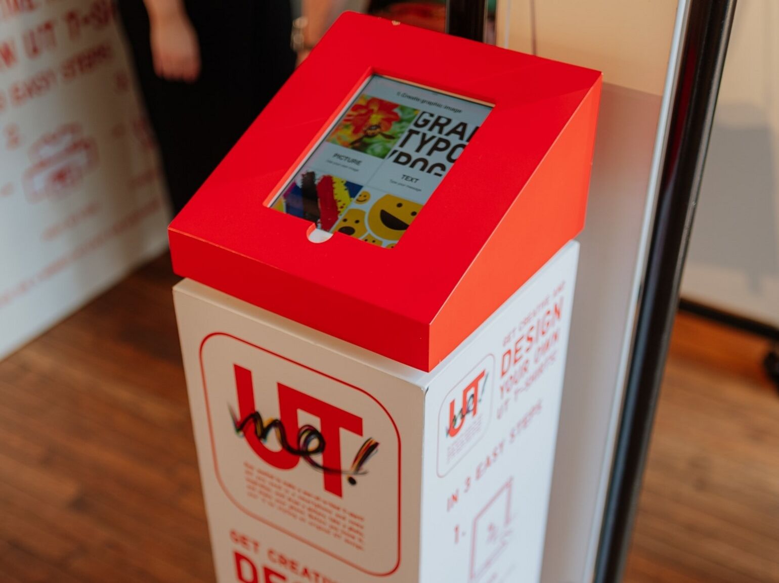 ipad pour créer des t-shirts uniqlo customisés