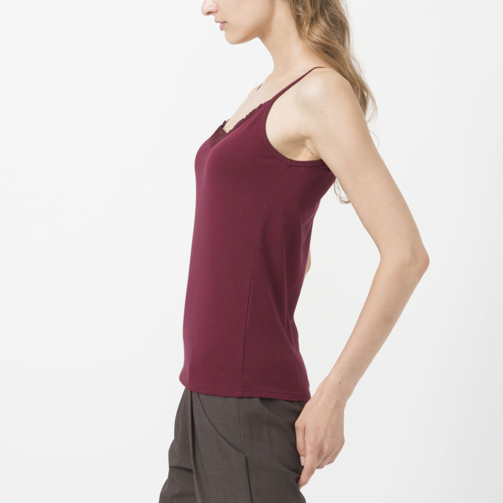 079547_sub3.jpg
