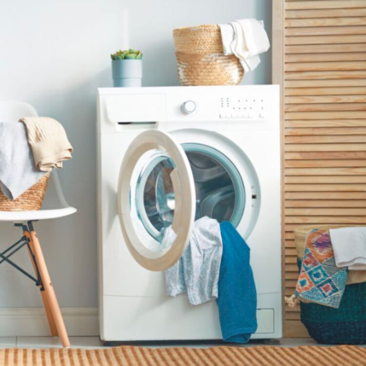 manfaatkan sampo bayi untuk mencuci pakaian yang menyusut