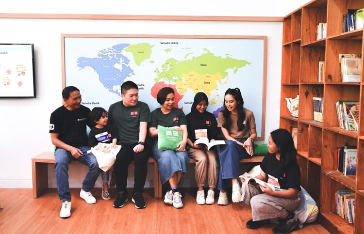 Clothing Corner UNIQLO