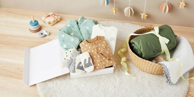 Rekomendasi Kado Natal untuk Bayi dan Anak