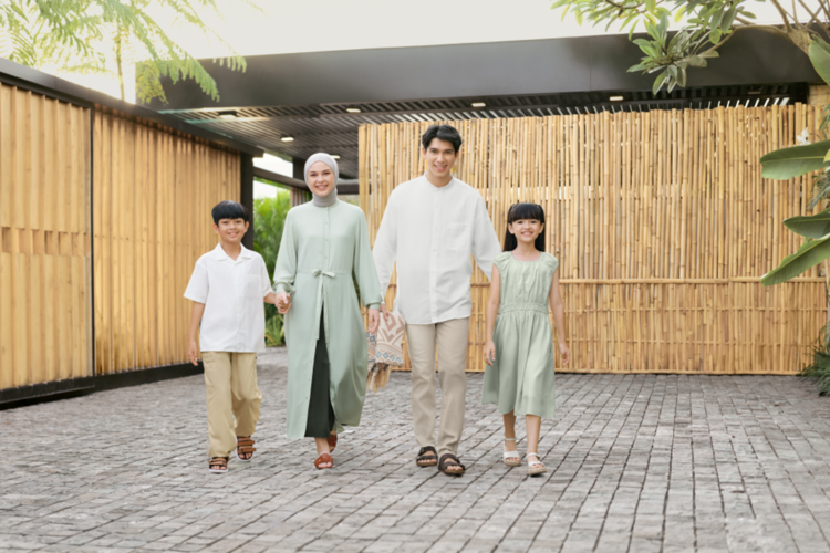 tren warna lebaran hijau