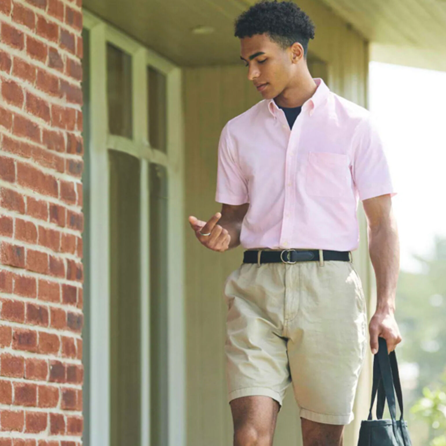 kemeja oxford lengan pendek