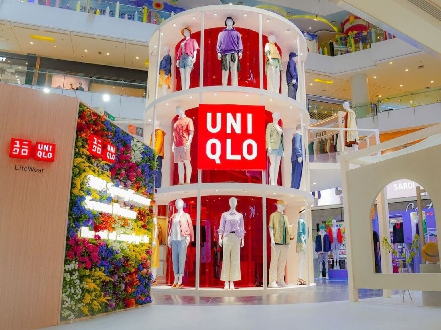 UNIQLO 2023 Spring/Summer Collection Hadirkan Rangkaian Koleksi