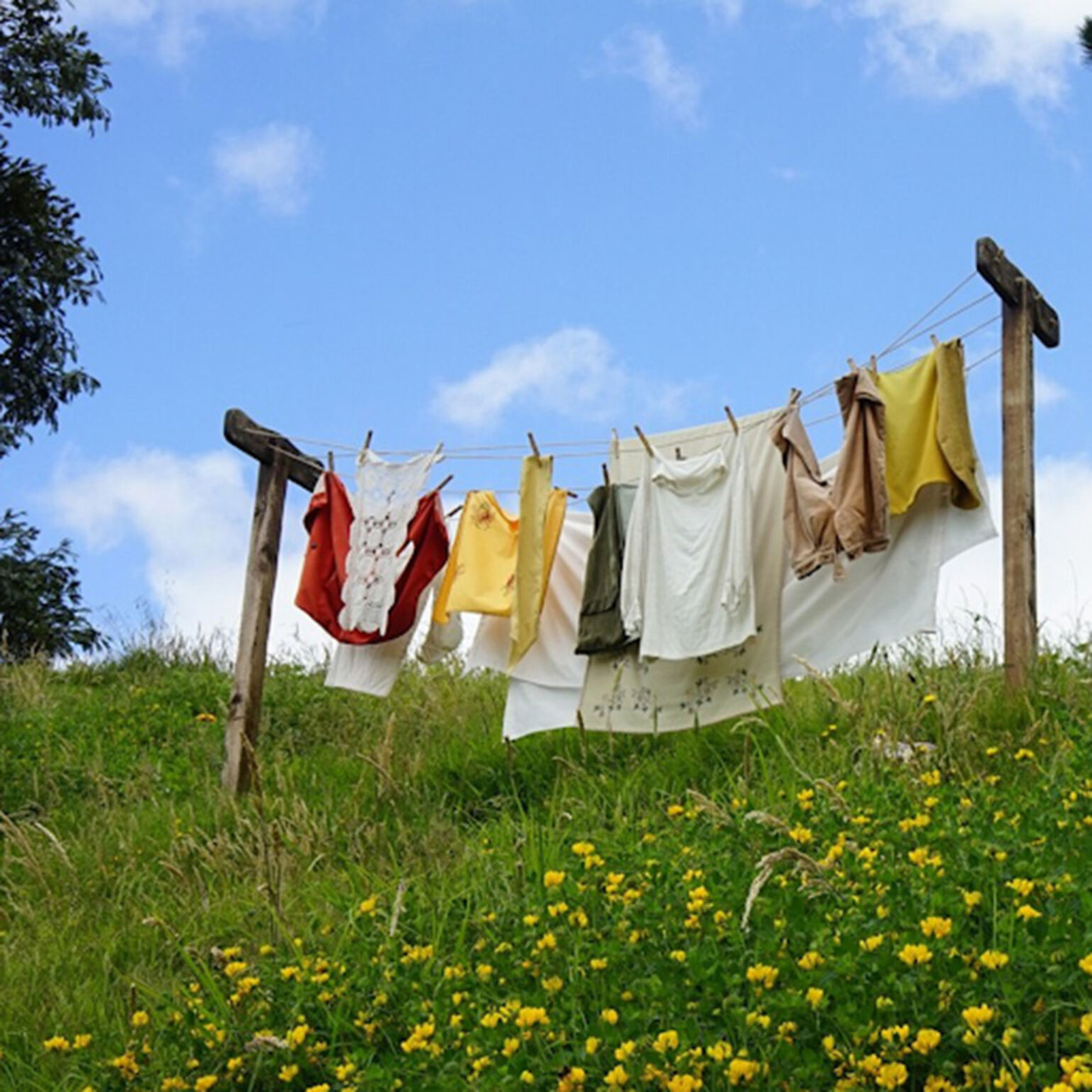 Jemur baju di Bawah Sinar Matahari