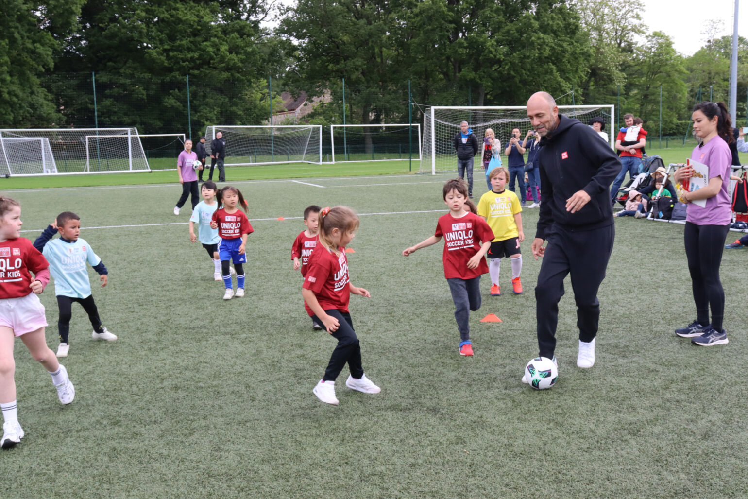 Apa itu JFA UNIQLO Soccer Kids?
