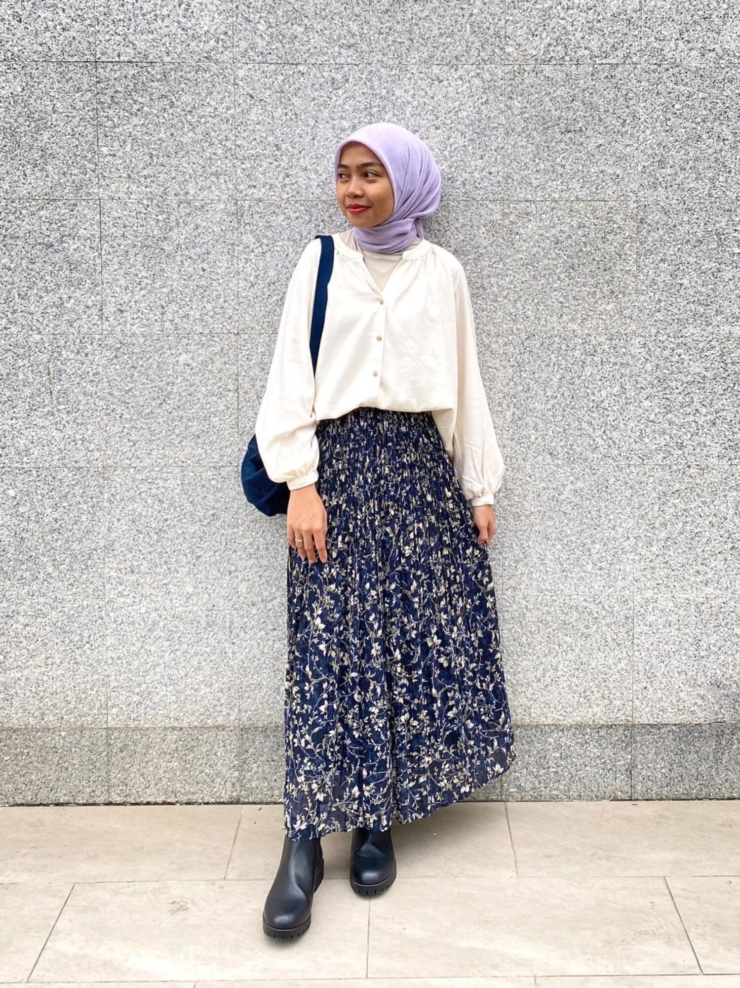 Gaya Chic, cocok untuk ke acara pernikahan