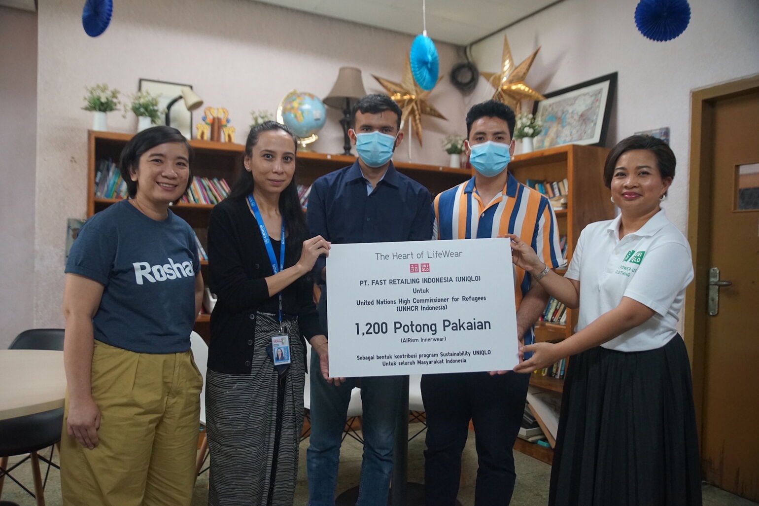 Dukung Masyarakat, UNIQLO Indonesia Selesai Donasikan Lebih Dari 15.000 Produk Innerwear AIRism Lewat Program The Heart of LifeWear”