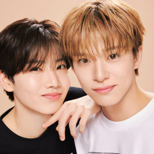 Idol Kpop Populer dalam Pemotretan Majalah Pertama Sebagai Leaders