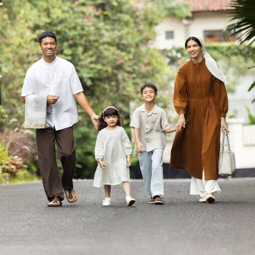 Raya in Comfort: Essential Outfits for Every Raya Moment