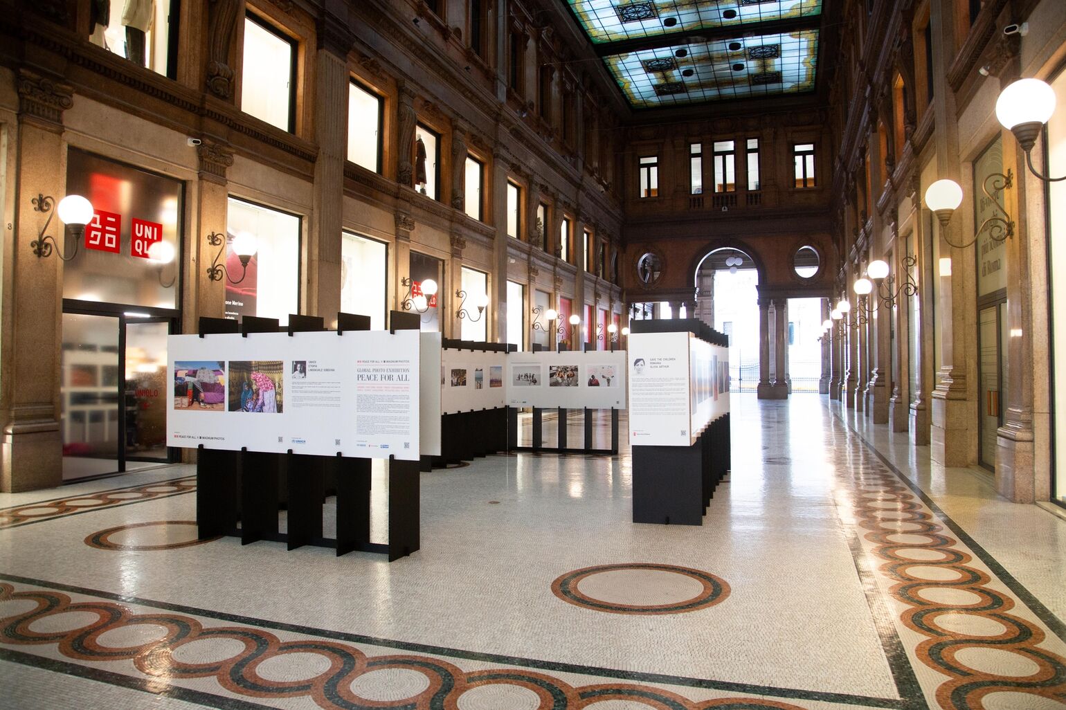 Public exhibition in Galleria Alberto Sordi, Rome - September 2024