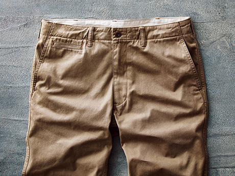 ヴィンテージレギュラーフィットチノ 洗えば洗うほど表情の出る、本格チノ。