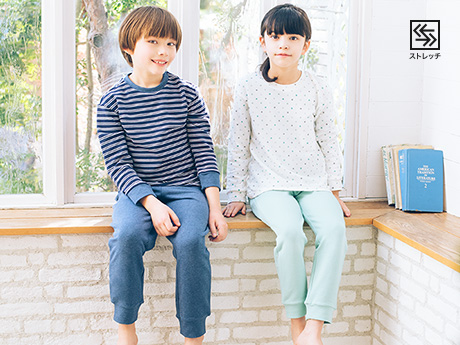 ルームセット 360°伸びるから、寝返りの多いキッズも快適。