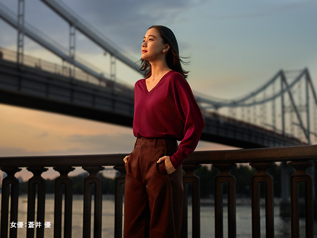 極細メリノウール100％の光沢感となめらかさ