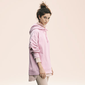 オーバーサイズプルパーカ