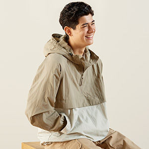 一足早く使える春のメンズアウター
