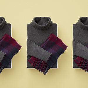 HEATTECH Fleece Turtleneck T-Shirt