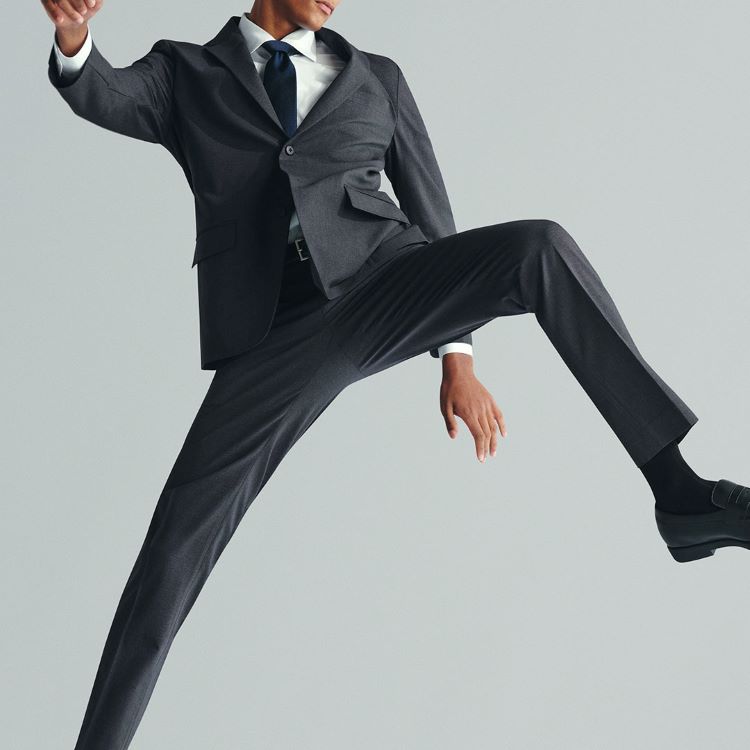 Quality appearance, surprisingly lightweight.