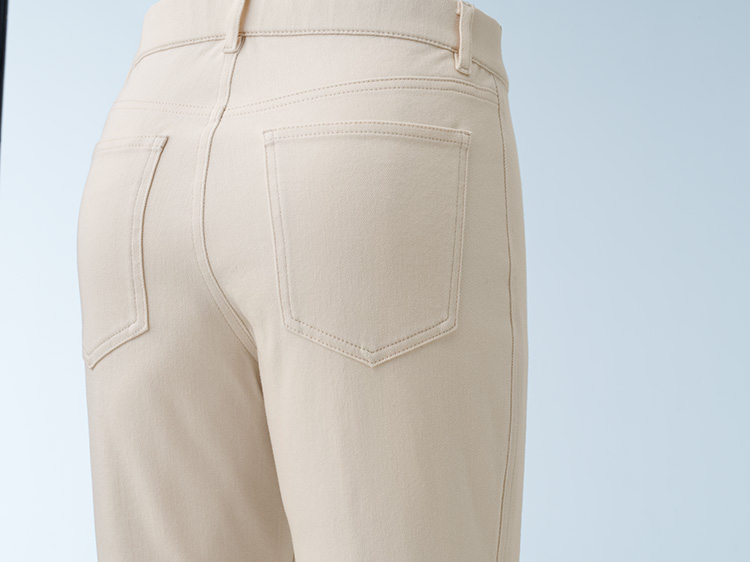 details02