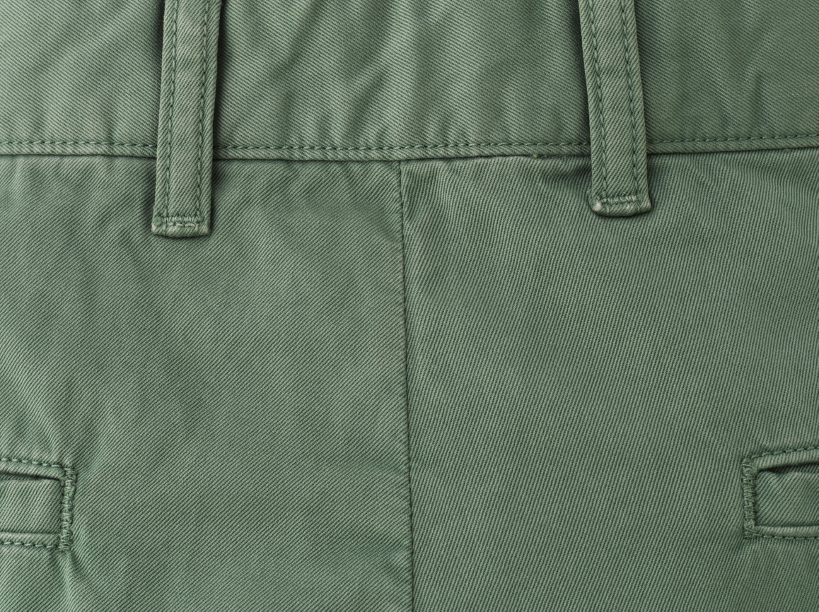 details03