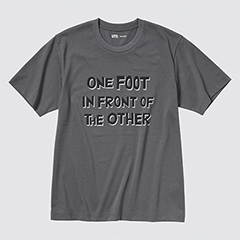 花井祐介 UT グラフィックTシャツ(半袖・レギュラーフィット)