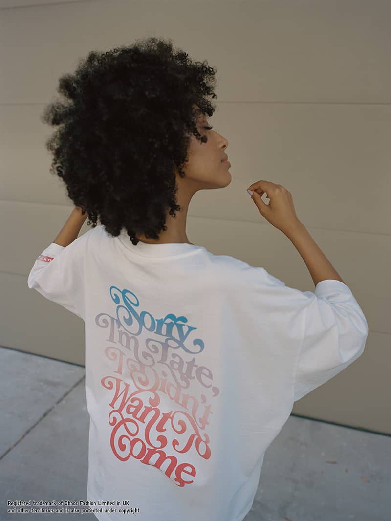 ポップなグラフィックtシャツ フーディの リアルトーク カオスの魅力とは Ut Magazine ポップなグラフィックtシャツ フーディの リアルトーク カオスの魅力とは Ut Magazine