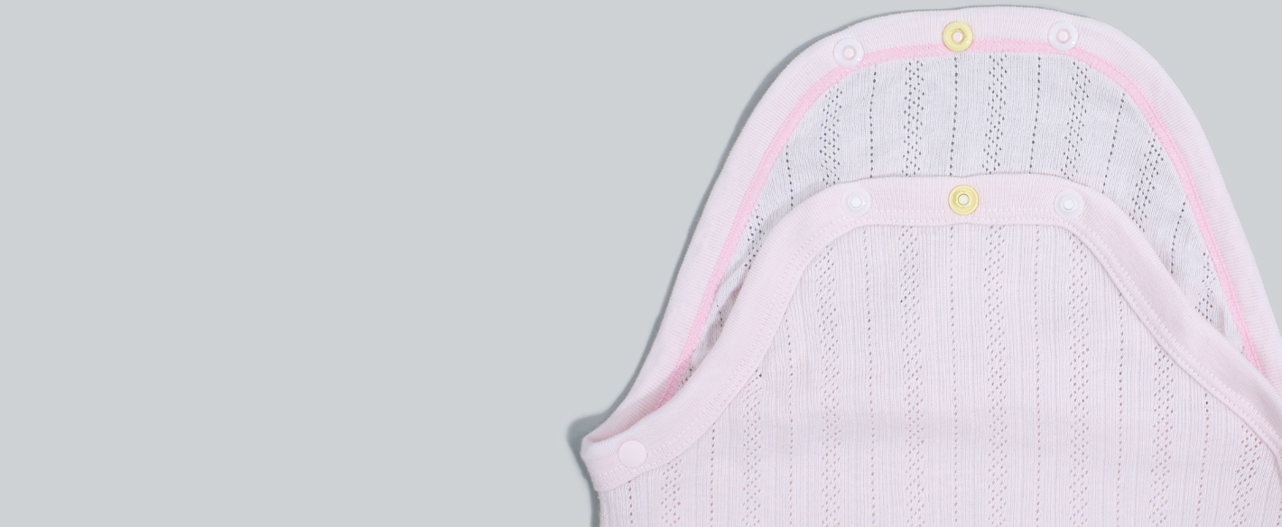 Color-coded snaps to prevent mismatches