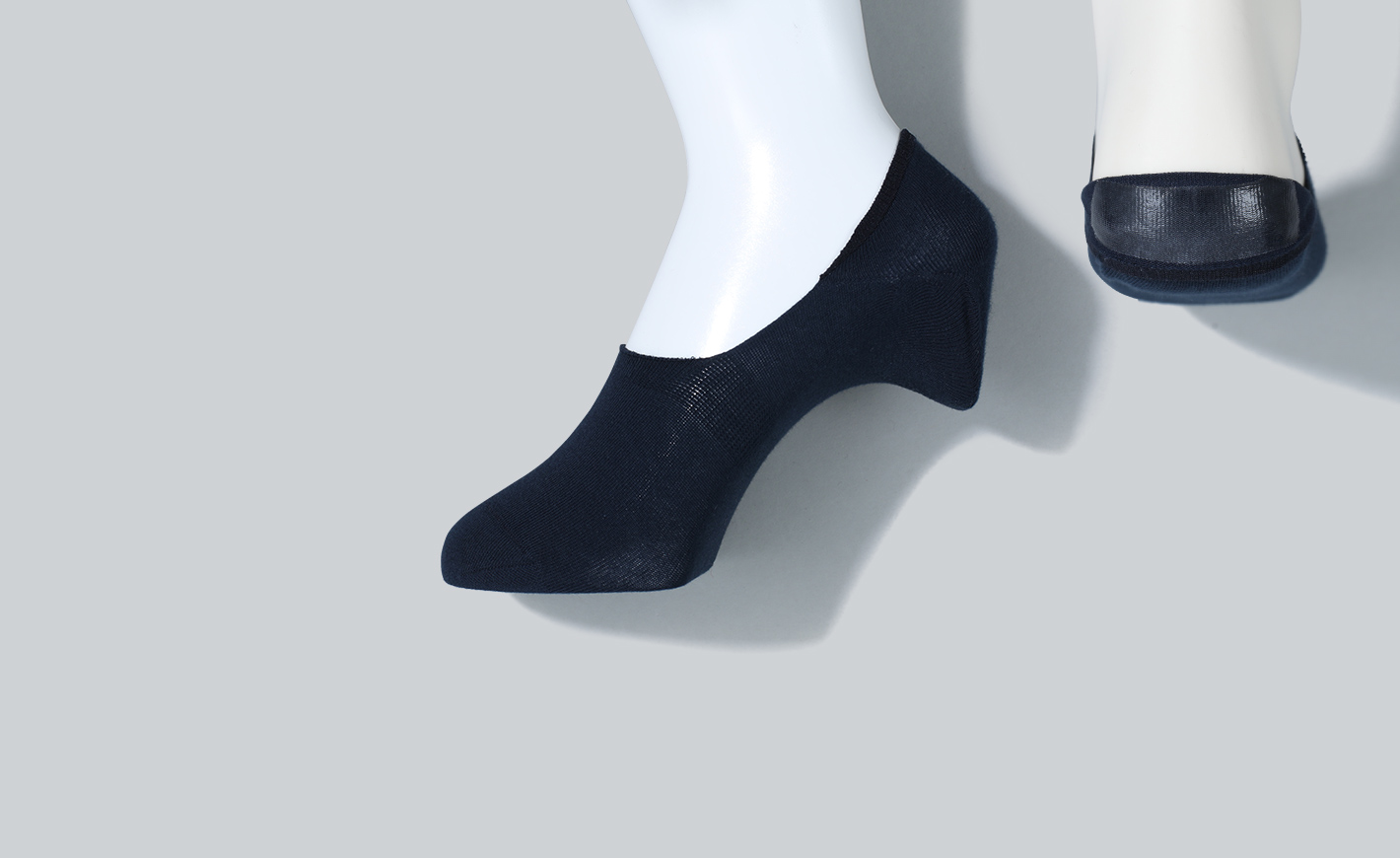 Heel-hugging  feature