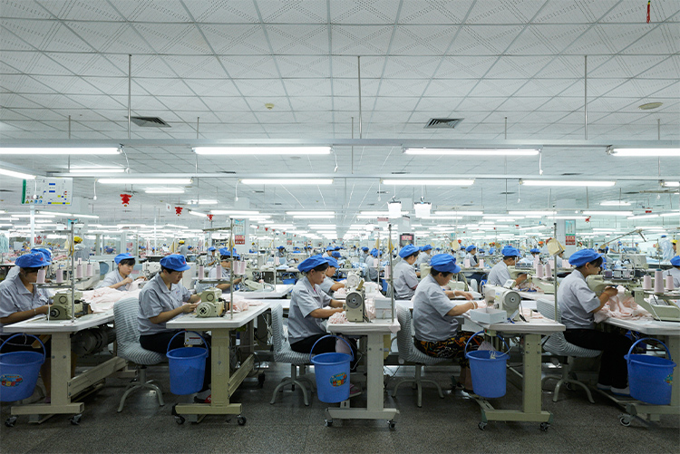 1 Manufactured only in factories globally recognized for prioritizing security and safety