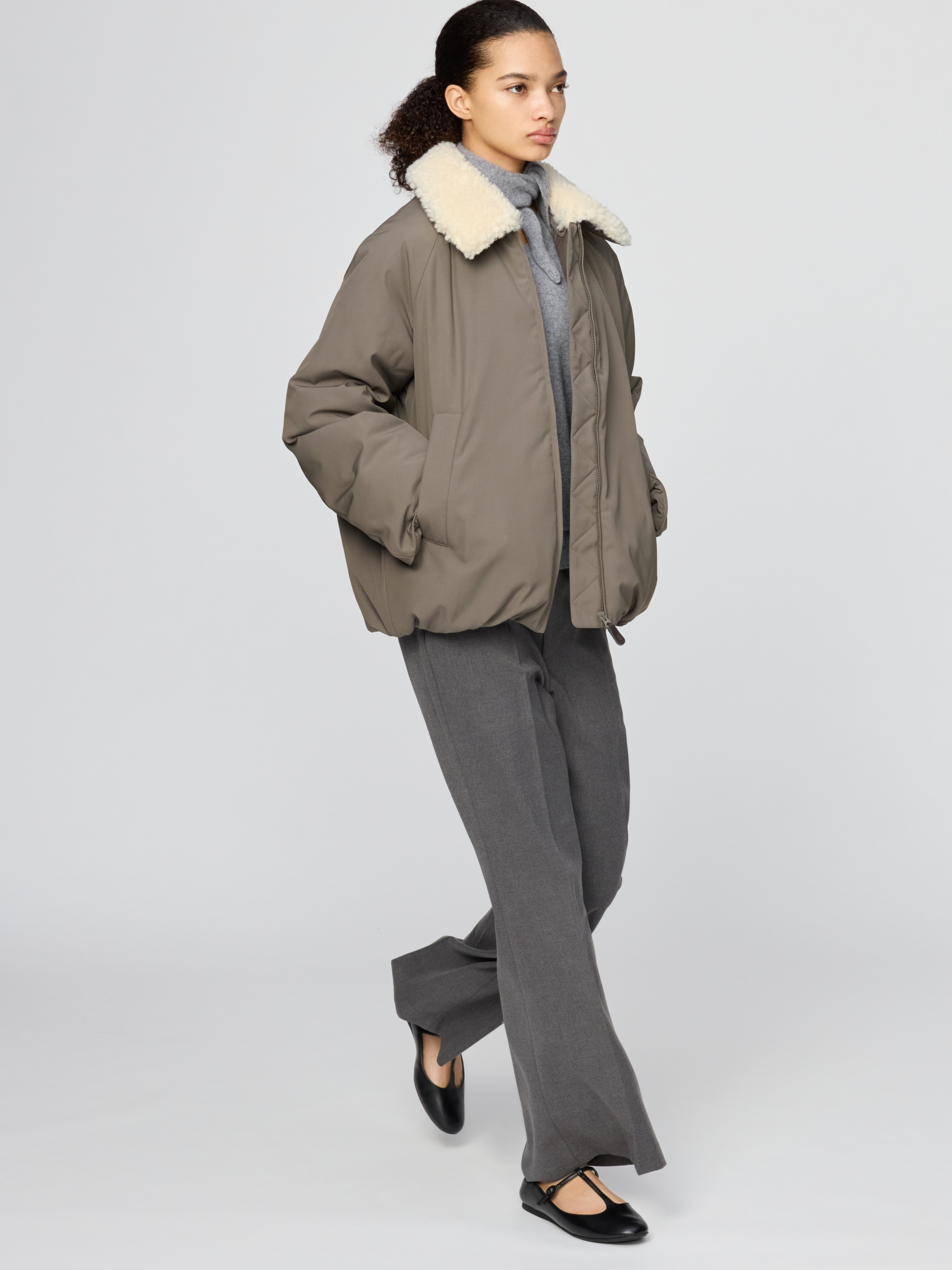 女裝 喇叭褲 (UNIQLO : C)