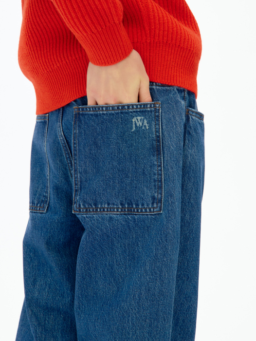 Back to Straight Jeans