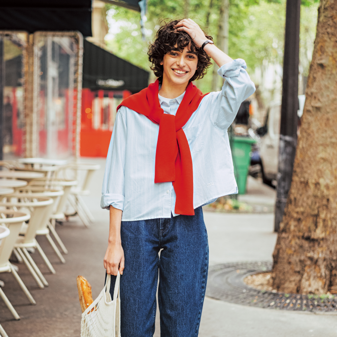 Phong cách preppy châu Âu qua cách phối đồ của sinh viên Paris.