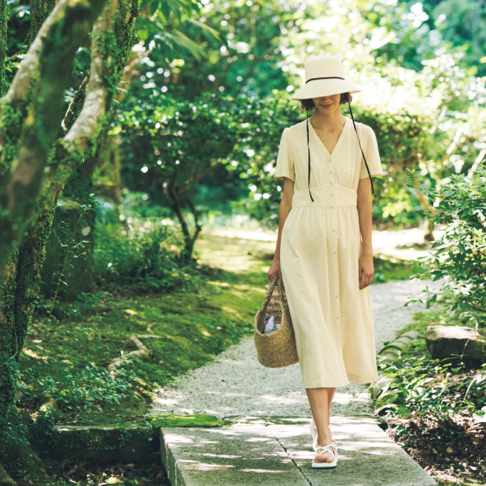 Sắc trắng tươi mới và chất liệu tự nhiên trong không gian truyền thống.