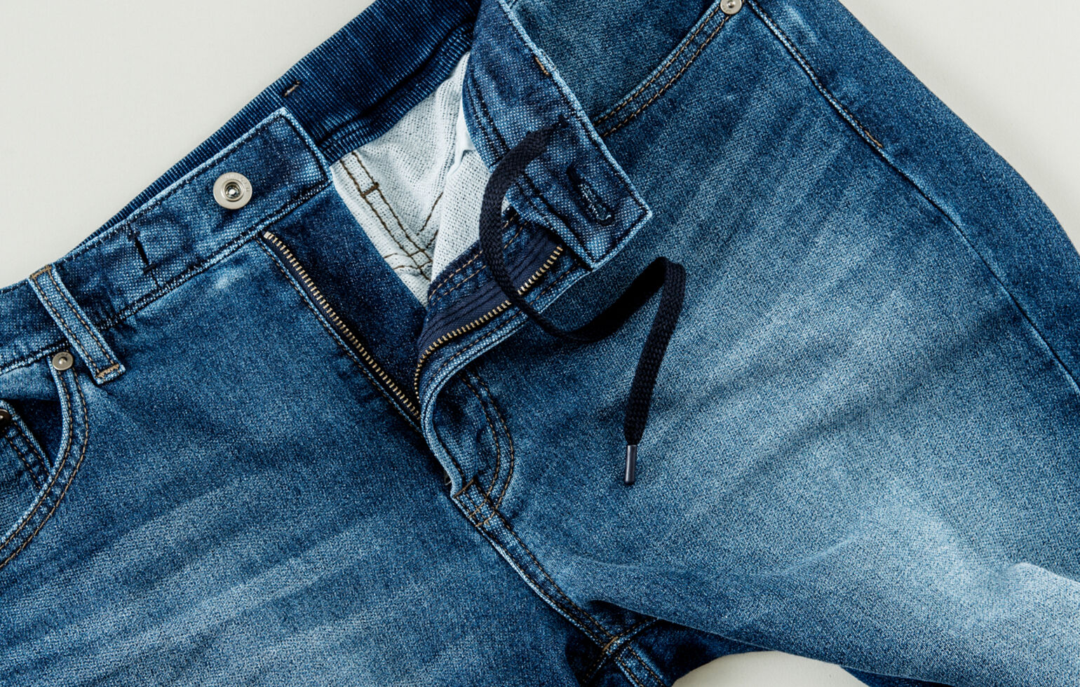 いつも穿くパンツこそ ラクしてオシャレ がありがたい Uniqlo Today S Pick Up いつも穿くパンツこそ ラクしてオシャレ がありがたい Uniqlo Today S Pick Up