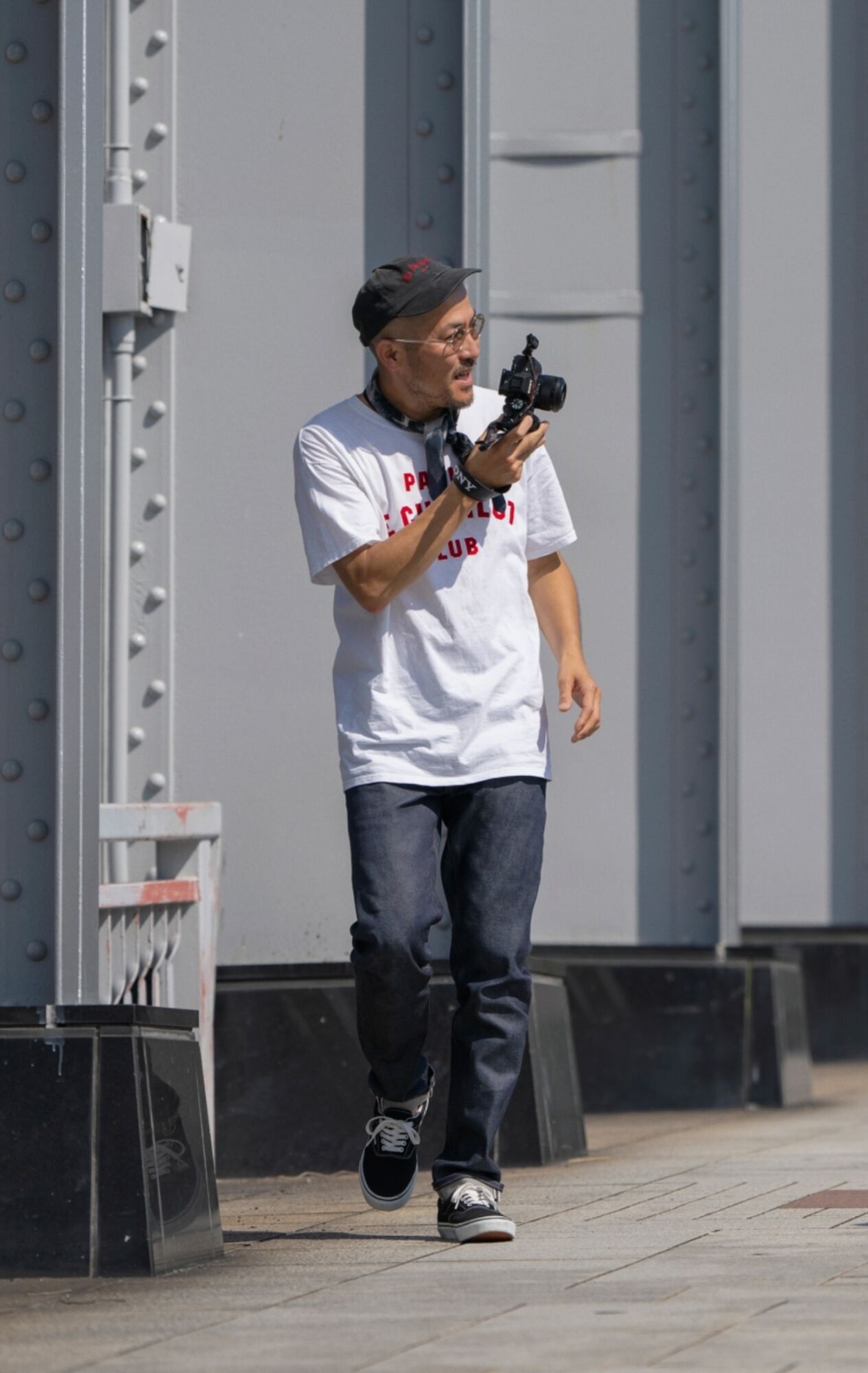 大人のエスプリが効いた自然体のコーディネート