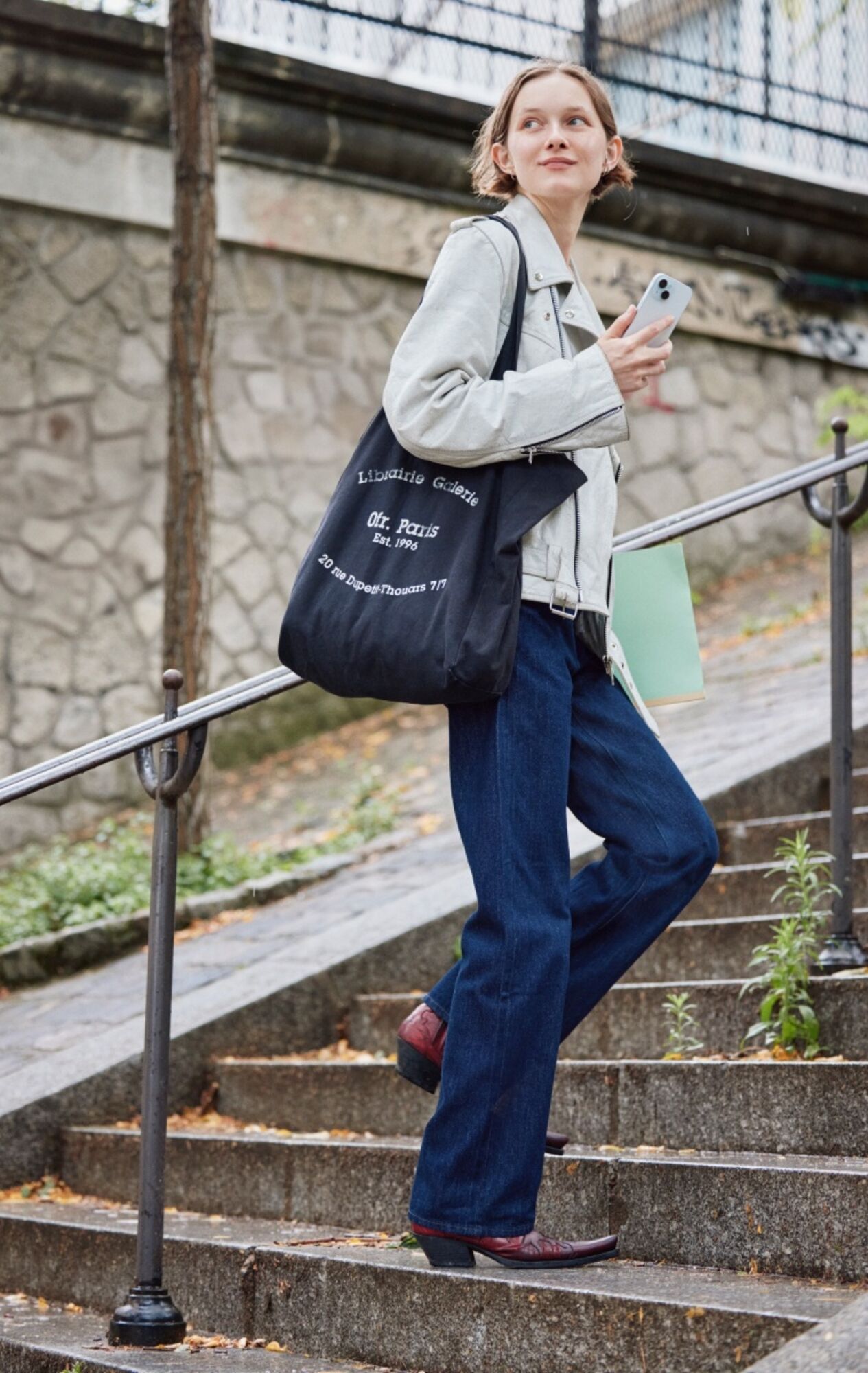 ジャストサイズでシンプルに着こなすJWAストレート