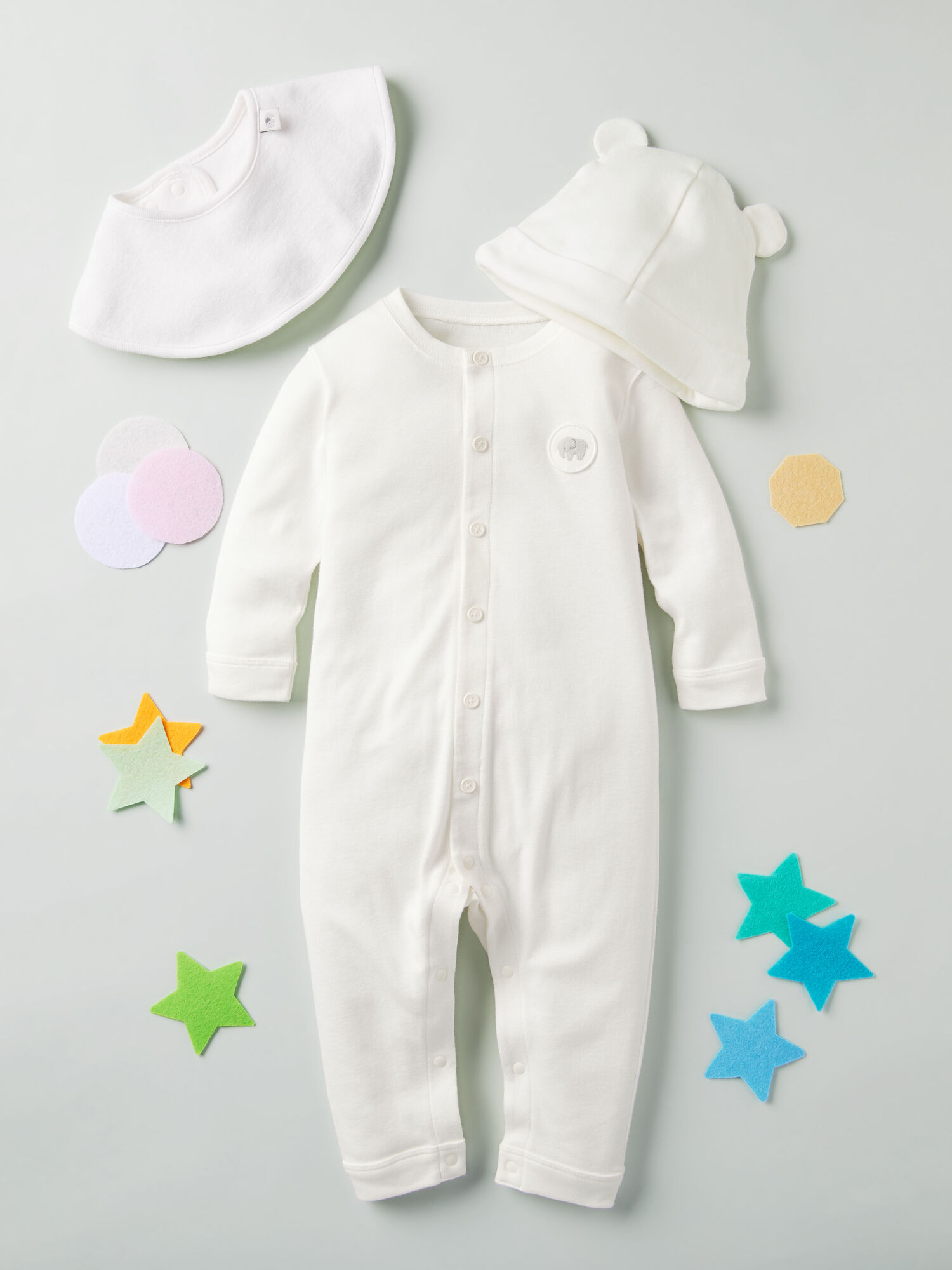 ボディスーツ、カバーオール、スタイ