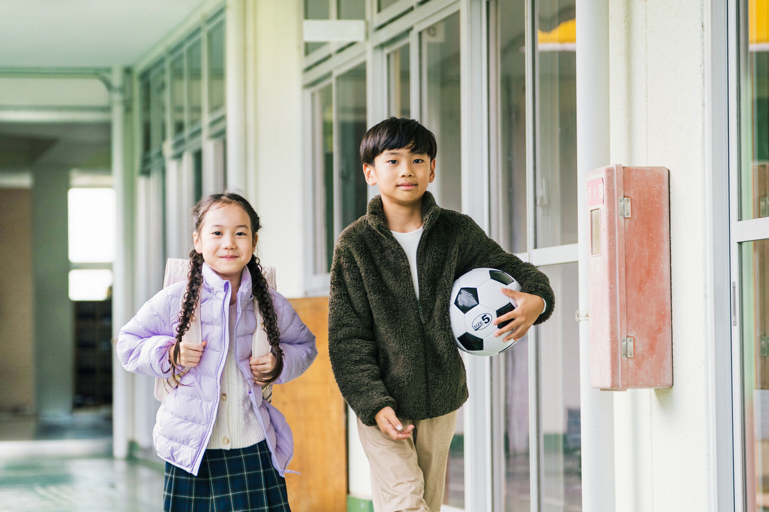 令和の小学生、インナー&アウター選びの実態調査。ユニクロKIDSには冬服の「ほしい！」が詰まっている